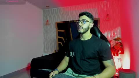 LIAM KLEIN online show from 04-23-26, 11:31