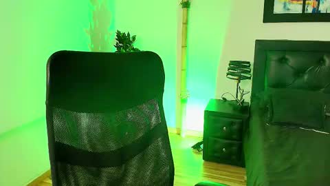 LIAM online show from 10-22-25, 04:46