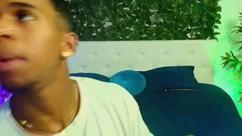 LIAM online show from 10-25-25, 04:31