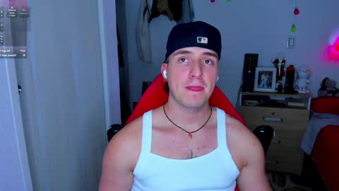 Snapshot of liam_oficial chatting on 12-19-24, 07:51 liam online show from 12-19-24, 07:51