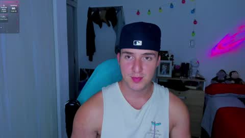 Snapshot of liam_oficial chatting on 01-19-25, 06:09 liam online show from 01-19-25, 06:09