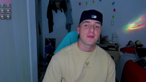 Snapshot of liam_oficial chatting on 01-22-25, 03:31 liam online show from 01-22-25, 03:31