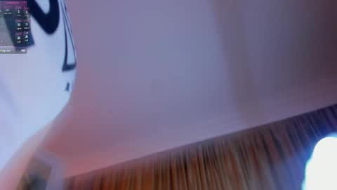 Snapshot of liam_oficial chatting on 02-09-25, 06:33 liam online show from 02-09-25, 06:33