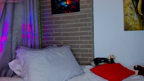 liam online show from 04-26-26, 02:42