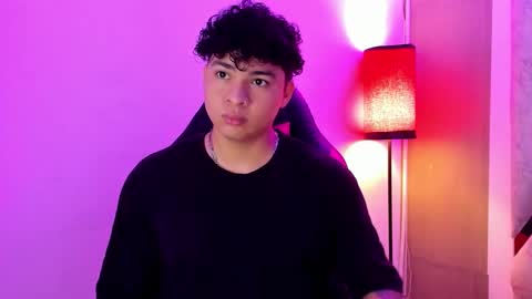 liam online show from 11-08-25, 12:49