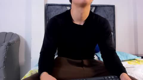 Snapshot of liam_saint chatting on 02-03-26, 12:10 Call me Lian online show from 02-03-26, 12:10