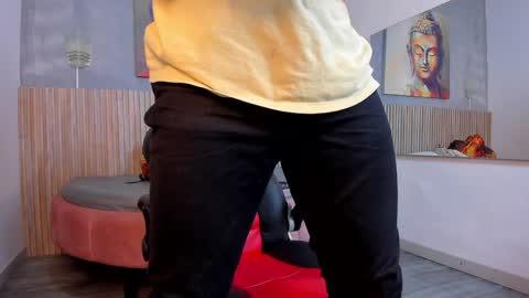 Liam online show from 01-01-25, 12:11