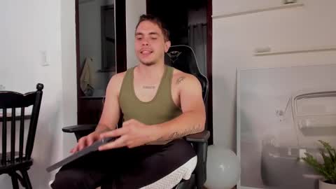 Liam online show from 02-11-25, 08:10