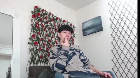 Snapshot of liambrown09 chatting on 05-30-26, 07:33 Liam online show from 05-30-26, 07:33