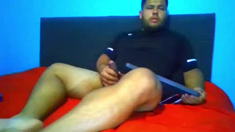 Snapshot of liamcontie99 chatting on 10-24-25, 03:47 liam davies online show from 10-24-25, 03:47