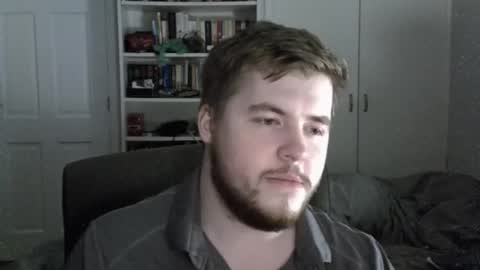 Snapshot of liamfoxx chatting on 09-12-25, 01:17 Liam Fox online show from 09-12-25, 01:17