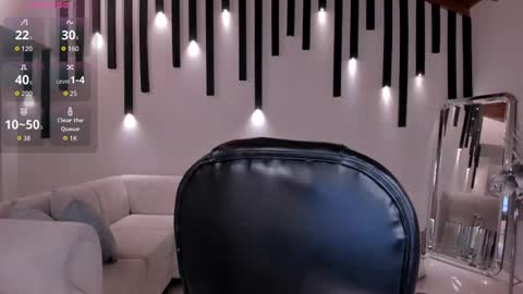 Liam online show from 10-15-25, 04:45