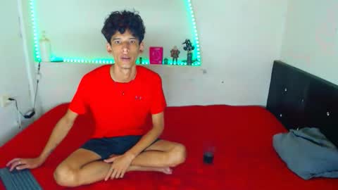 Snapshot of liammendoza98 chatting on 04-26-26, 03:37 LIAM KAI online show from 04-26-26, 03:37