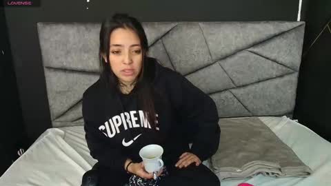 Snapshot of liamonroee_ chatting on 10-23-25, 12:26 L I A M O N R O E online show from 10-23-25, 12:26