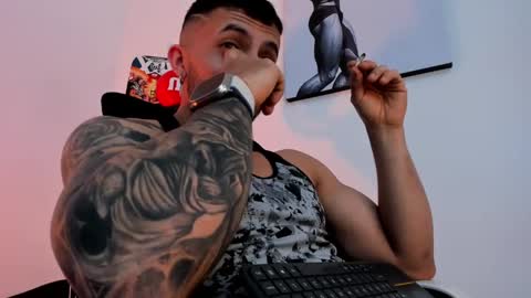 Snapshot of liamreigns_ chatting on 02-28-25, 12:54 liam online show from 02-28-25, 12:54