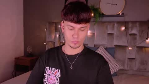 Liam Thunder online show from 10-27-25, 03:10