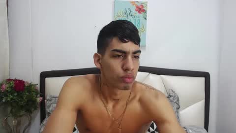 Snapshot of liamwyat chatting on 12-05-25, 10:57 L I A M online show from 12-05-25, 10:57