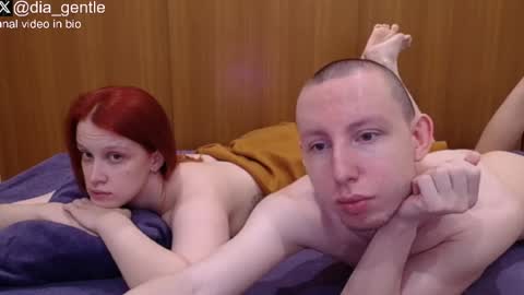 Snapshot of lian004 chatting on 05-07-26, 12:27 Dia and Julian online show from 05-07-26, 12:27