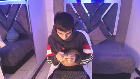 lian online show from 09-14-25, 05:17