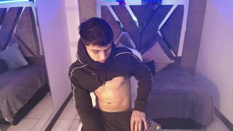 lian online show from 09-20-25, 04:46