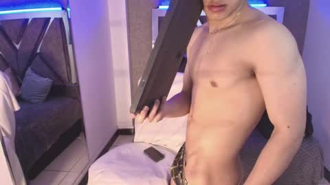 lian online show from 09-25-25, 04:38