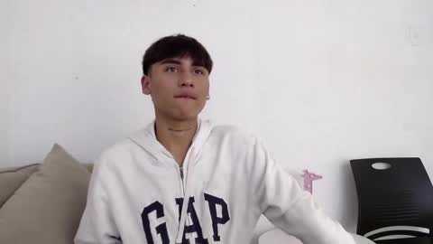 SAMUEL SAMY online show from 11-05-25, 08:42