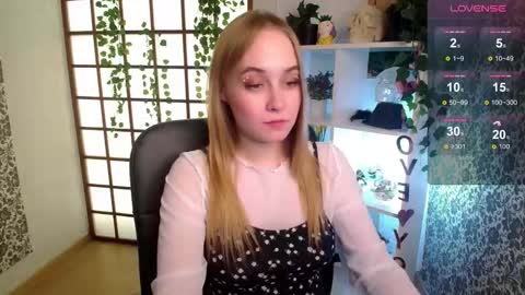 Snapshot of liana_bright chatting on 12-11-24, 05:53 Liana online show from 12-11-24, 05:53