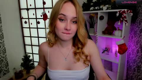 Snapshot of liana_bright chatting on 01-01-25, 06:05 Liana online show from 01-01-25, 06:05