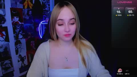 Snapshot of liana_bright chatting on 01-19-25, 02:04 Liana online show from 01-19-25, 02:04