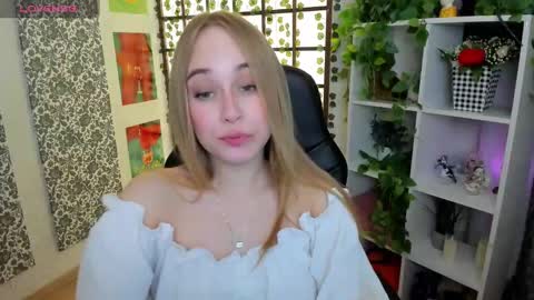 Snapshot of liana_bright chatting on 03-05-25, 02:03 Liana online show from 03-05-25, 02:03