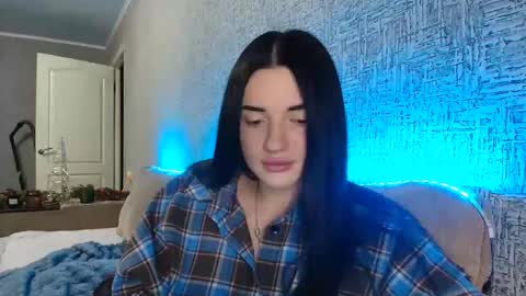 liana_diva online show from 12-04-25, 07:11