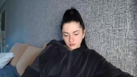 liana_diva online show from 04-25-26, 09:01