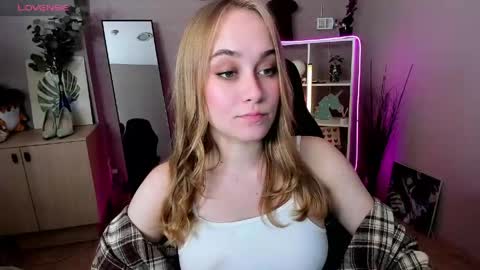 Liana online show from 06-09-26, 02:01