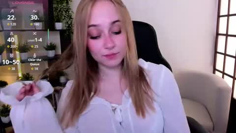 Liana online show from 06-11-26, 02:11