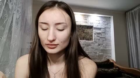 Lia online show from 12-04-25, 11:35