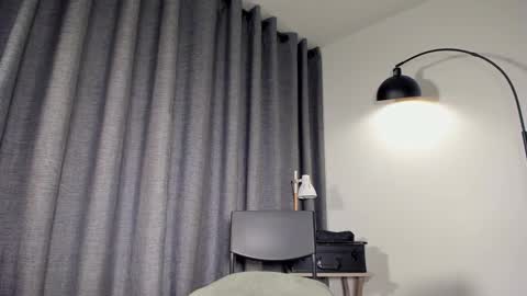 lianewhite online show from 11-10-25, 12:42