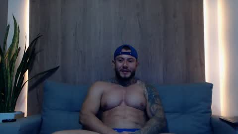 Snapshot of lianjones9 chatting on 02-06-25, 02:55 lianjones9 online show from 02-06-25, 02:55