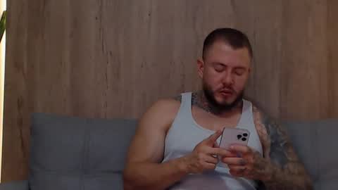 Snapshot of lianjones9 chatting on 02-20-25, 01:46 lianjones9 online show from 02-20-25, 01:46