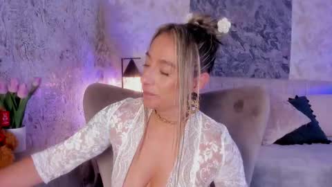 Lian online show from 10-02-25, 06:04