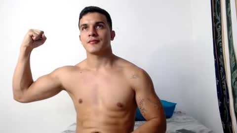 Snapshot of lianstonne chatting on 02-11-26, 10:48 Liamstonne online show from 02-11-26, 10:48