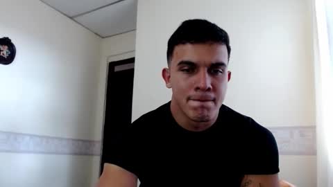 Snapshot of lianstonne chatting on 03-09-26, 08:46 Liamstonne online show from 03-09-26, 08:46