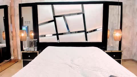 Lia obrien online show from 11-23-25, 09:14