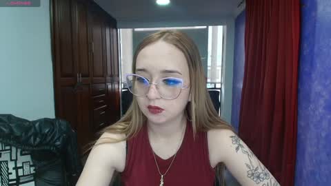 Lia Roberts online show from 12-02-24, 07:49