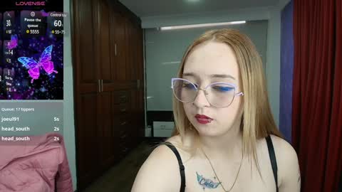 Lia Roberts online show from 12-05-24, 09:17