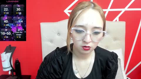 Lia Roberts online show from 12-26-24, 12:05