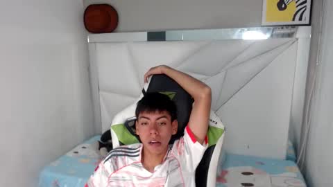 Snapshot of liarr_ chatting on 02-22-26, 08:07 LIAR online show from 02-22-26, 08:07