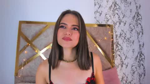 Snapshot of liaruso chatting on 05-23-26, 09:19 liaross online show from 05-23-26, 09:19