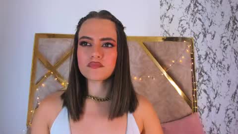 Snapshot of liaruso chatting on 05-25-26, 07:53 liaross online show from 05-25-26, 07:53
