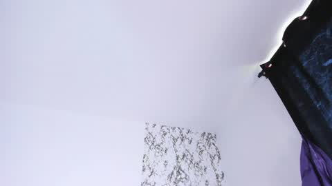 Snapshot of liaruso chatting on 06-11-26, 06:06 liaross online show from 06-11-26, 06:06