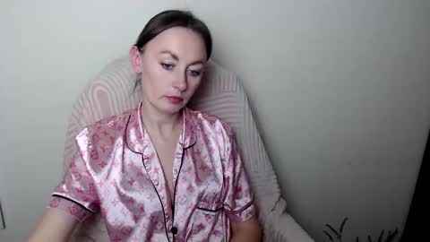 Lia online show from 02-25-26, 12:04